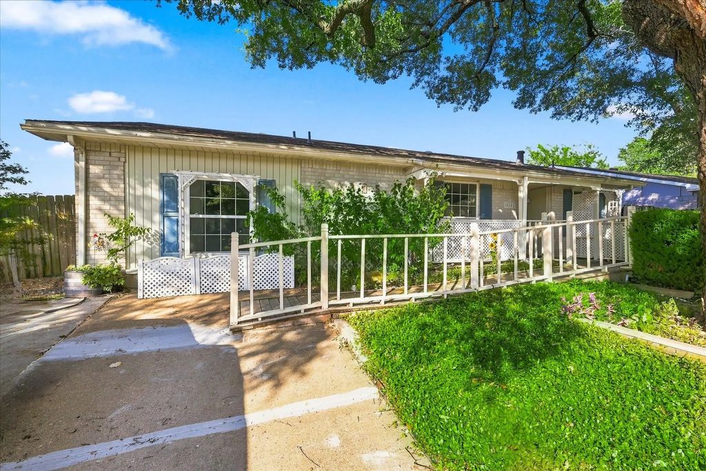 6305 Magnolia Lane, Rowlett