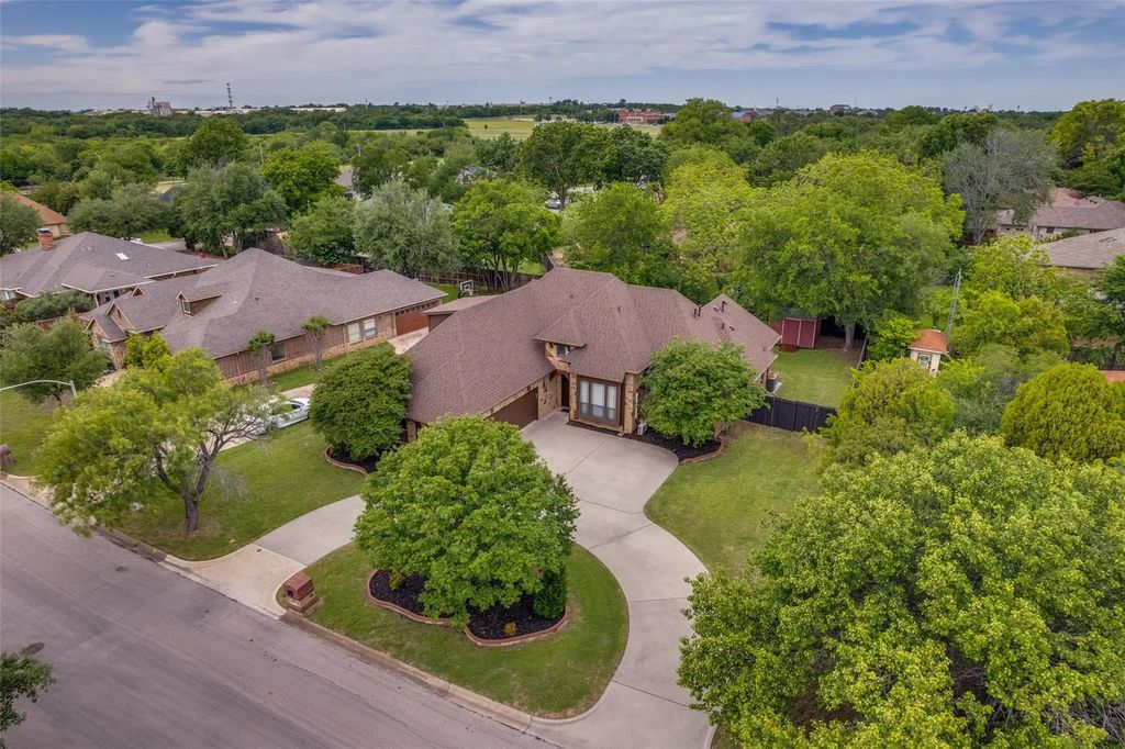 809 Longridge, Denton