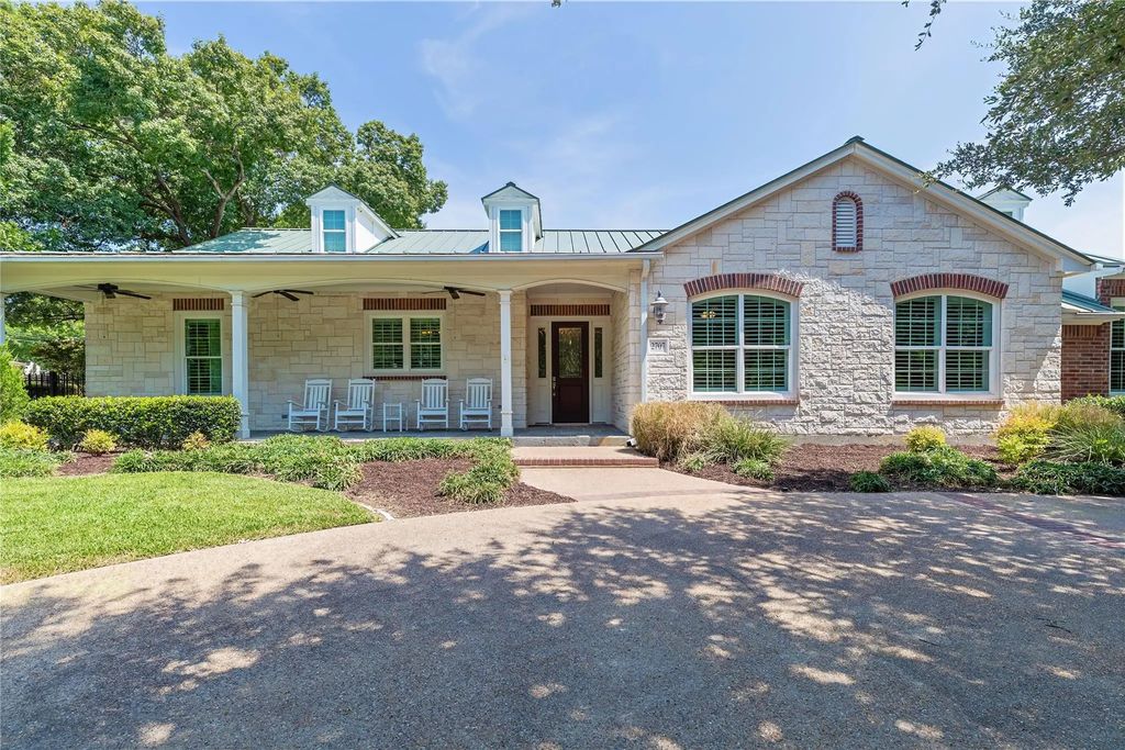 2707 Farmers Branch Lane, Farmers Branch