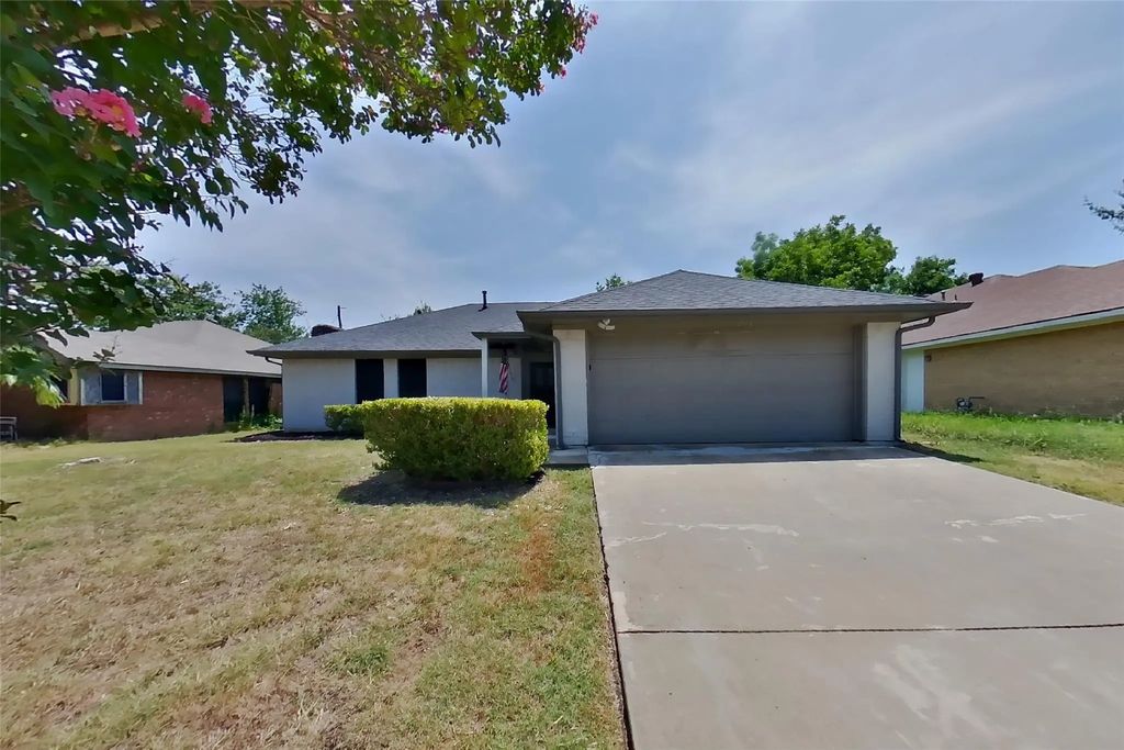 3910 Lillie Street, Sachse