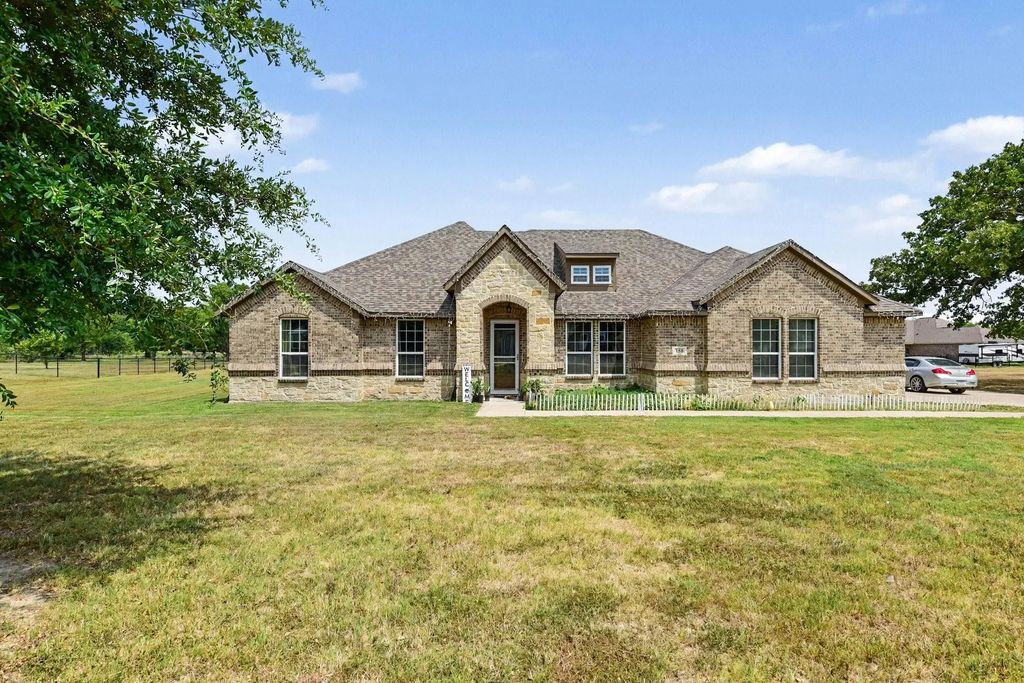 150 Private Road 7204, Wills Point