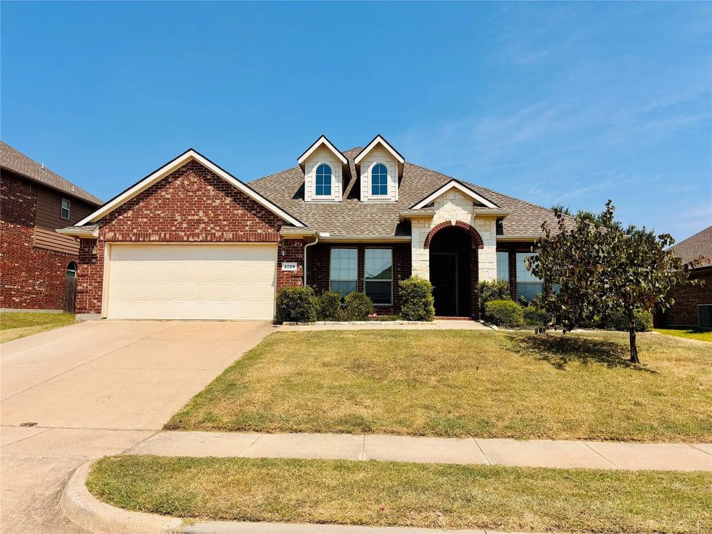 2229 Caroline Drive, Weatherford