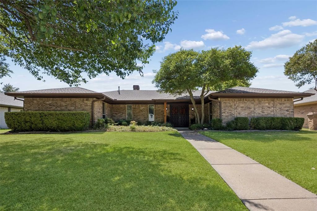 2904 Robin Road, Plano