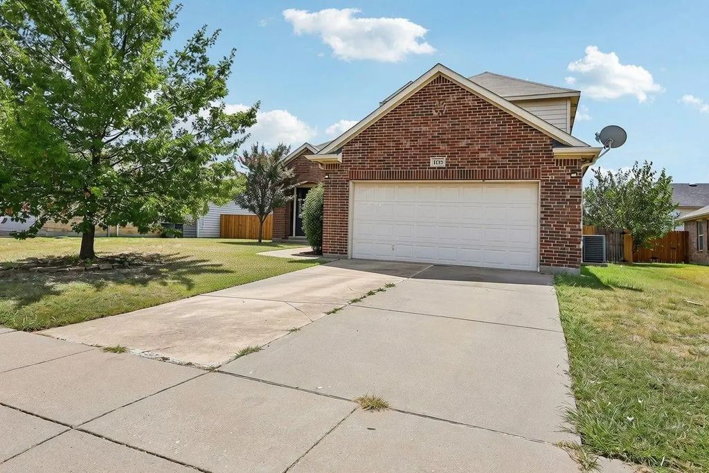 1129 Mourning Dove Drive, Burleson