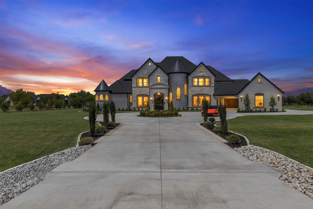 1850 New Castle Court, Lucas
