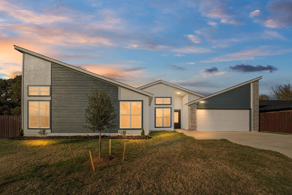 11915 Carson, Balch Springs