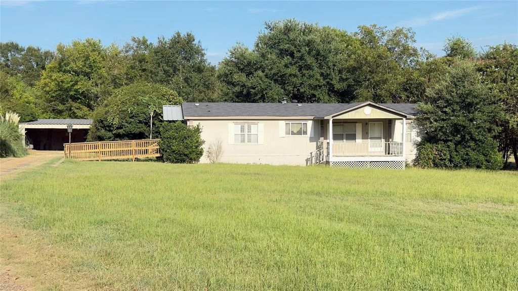1708 N Pine Street, Vivian