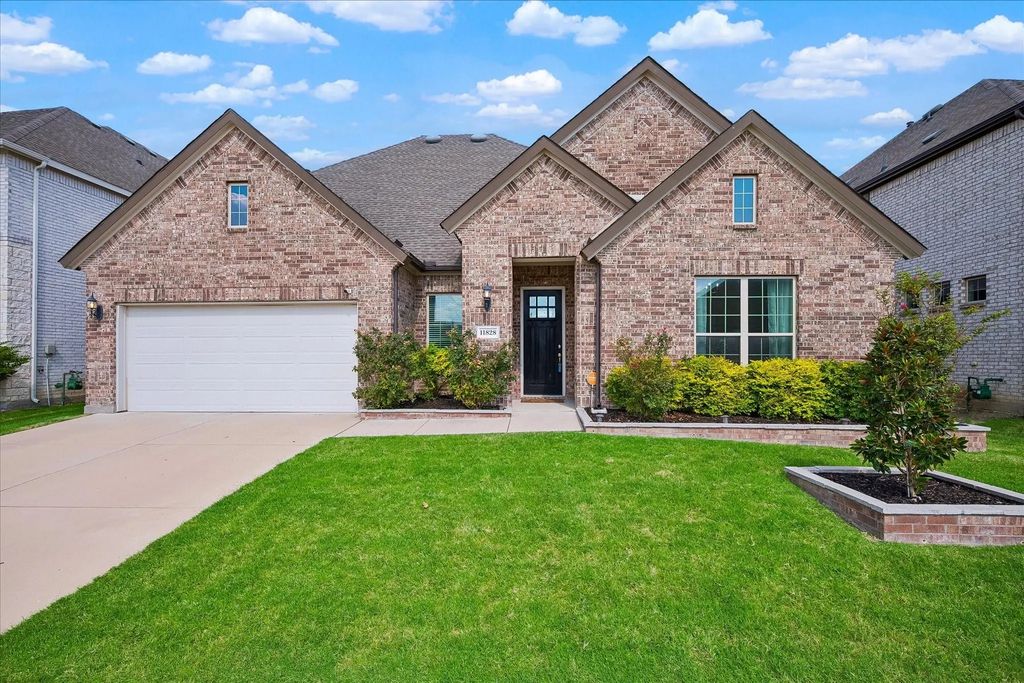 11828 Prudence Drive, Fort Worth