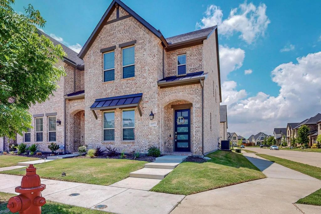 12977 Wymeth Drive, Farmers Branch