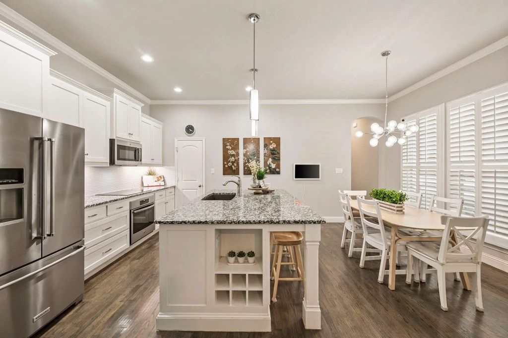 737 Hammond Street, Coppell