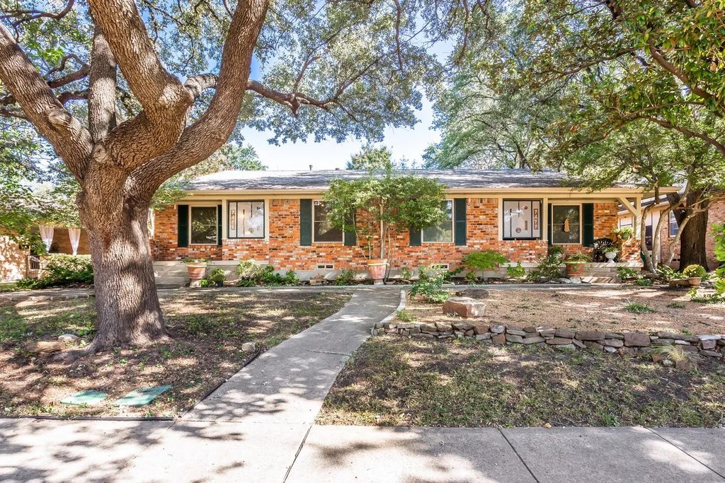 7475 Brentcove Circle, Dallas