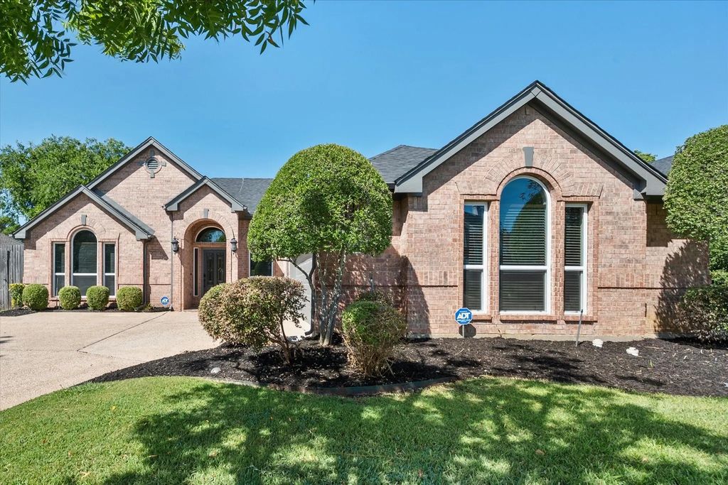 1021 Muirfield Drive, Mansfield