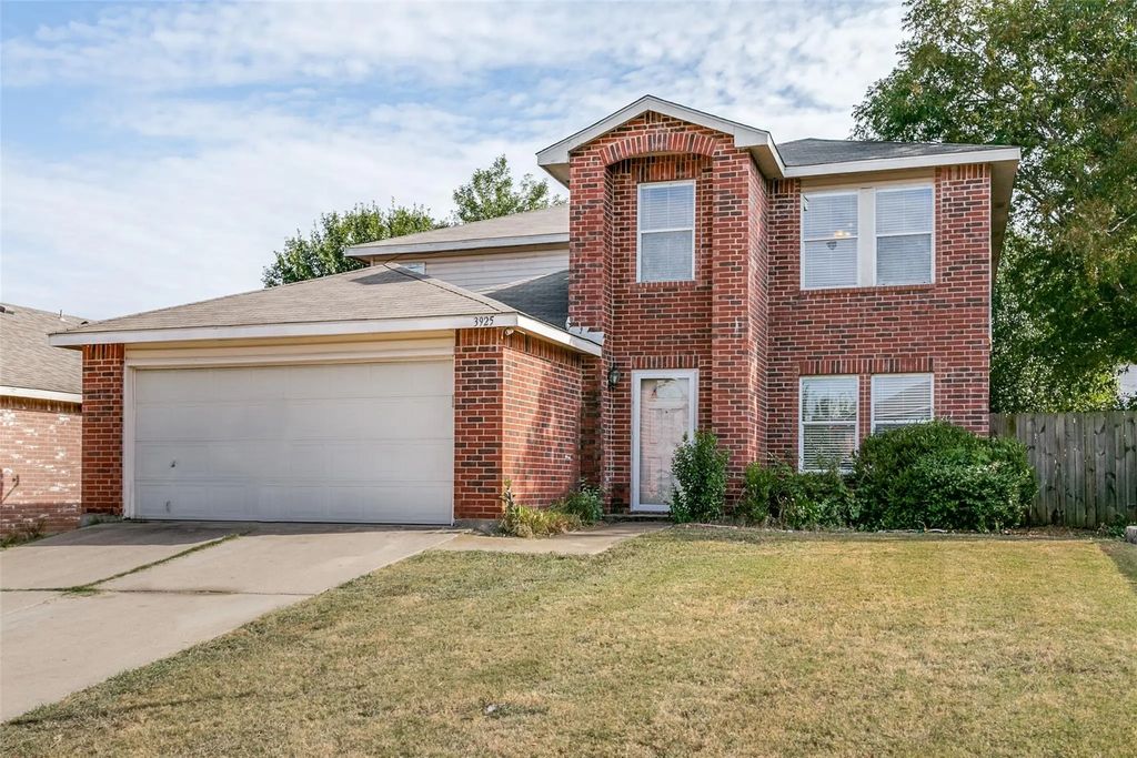 3925 Stonewick Court, Fort Worth