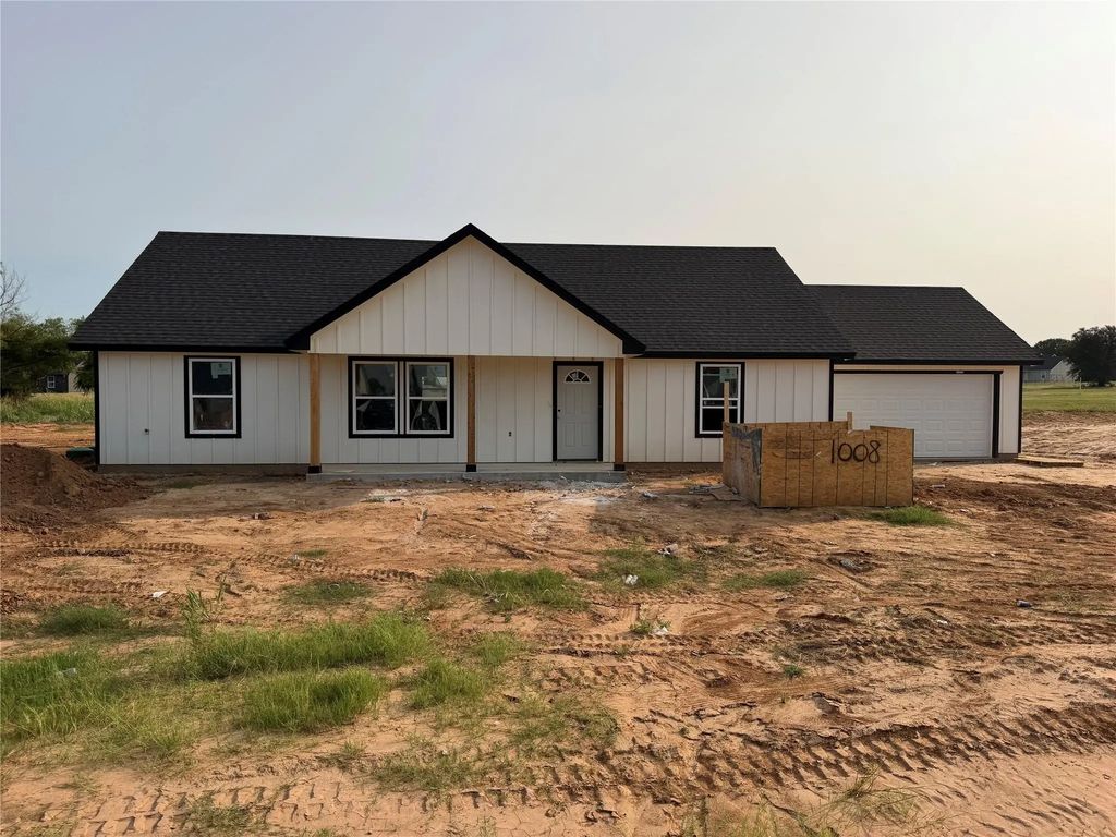 1008 Virgil Court, Springtown