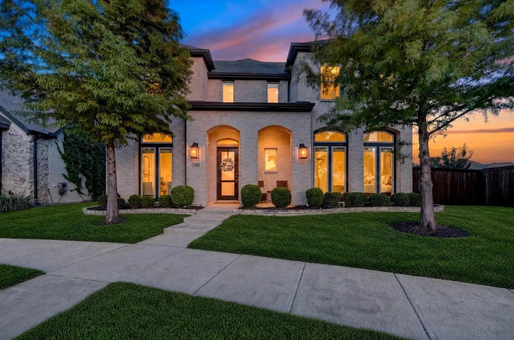 1580 Verwood Circle, Farmers Branch