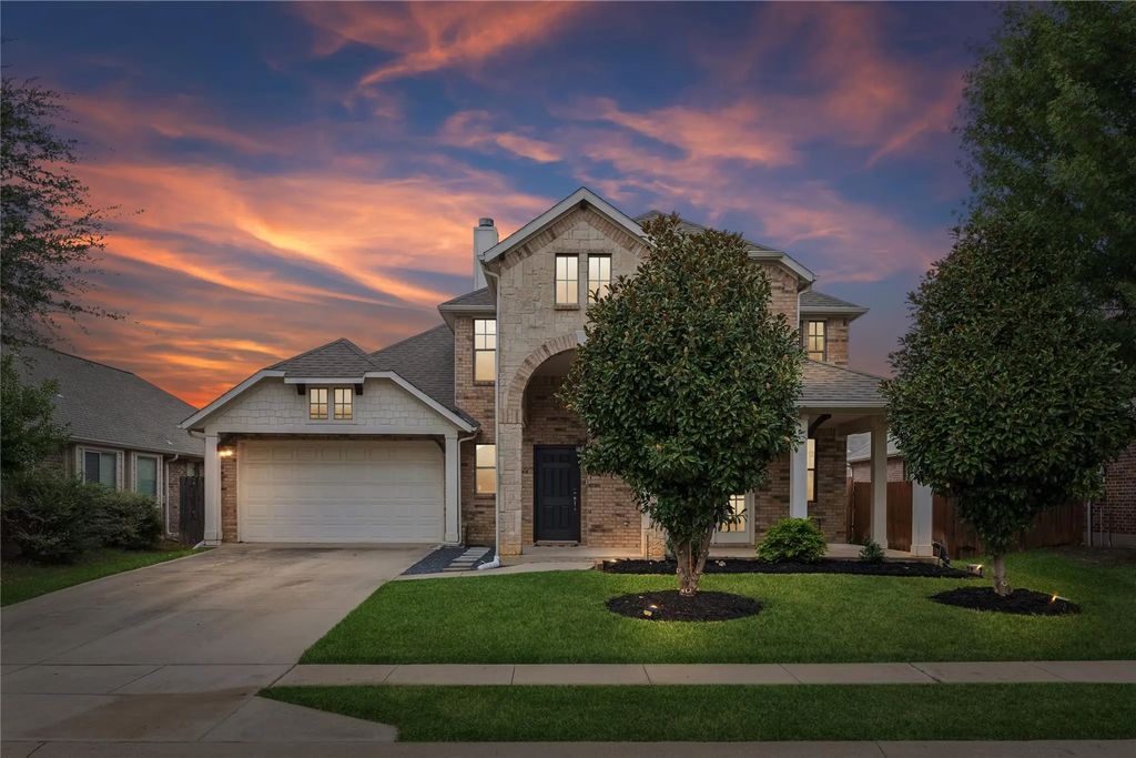 1121 Ponderosa Drive, Aubrey