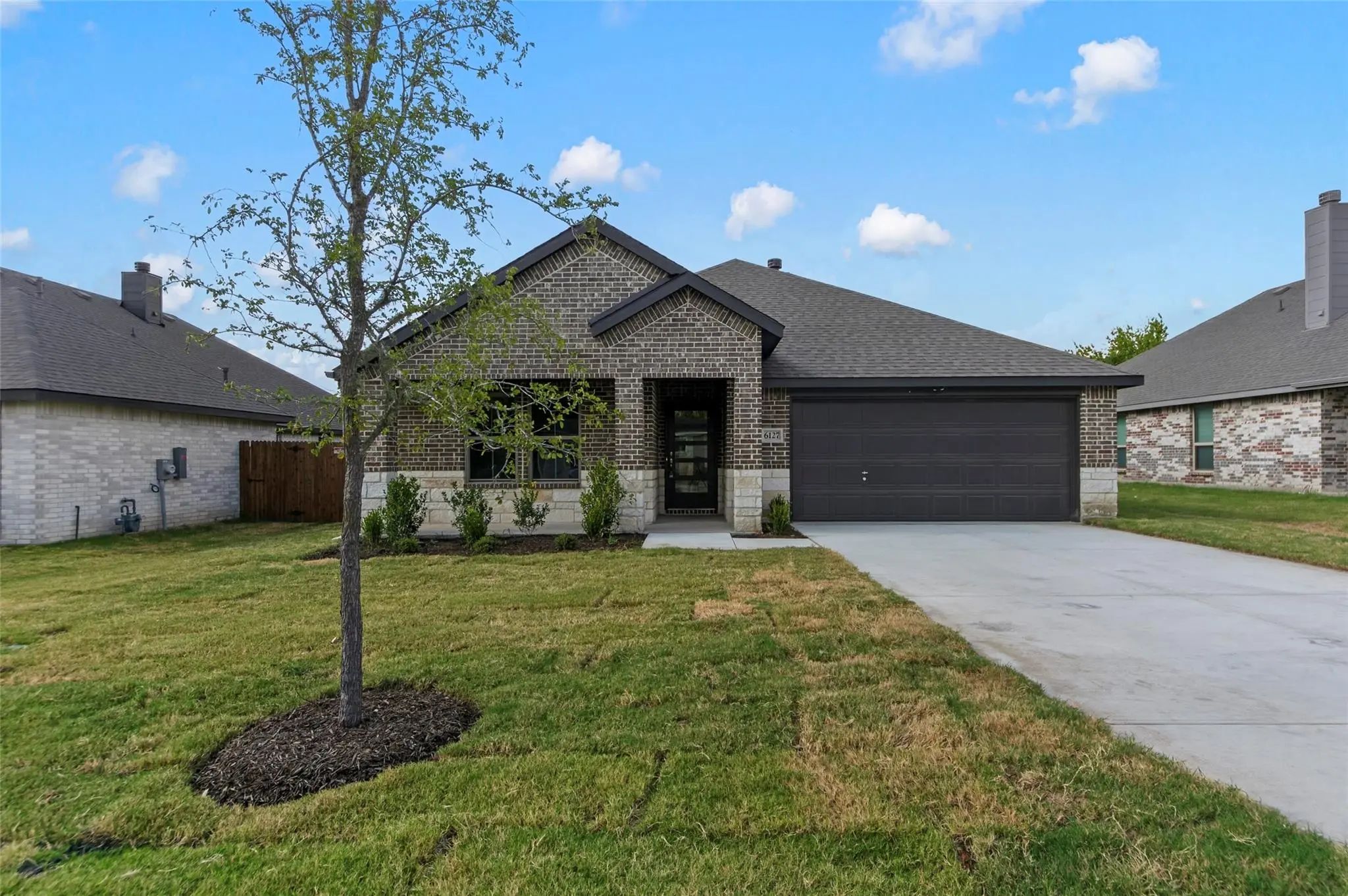Photo of Listing #21356884