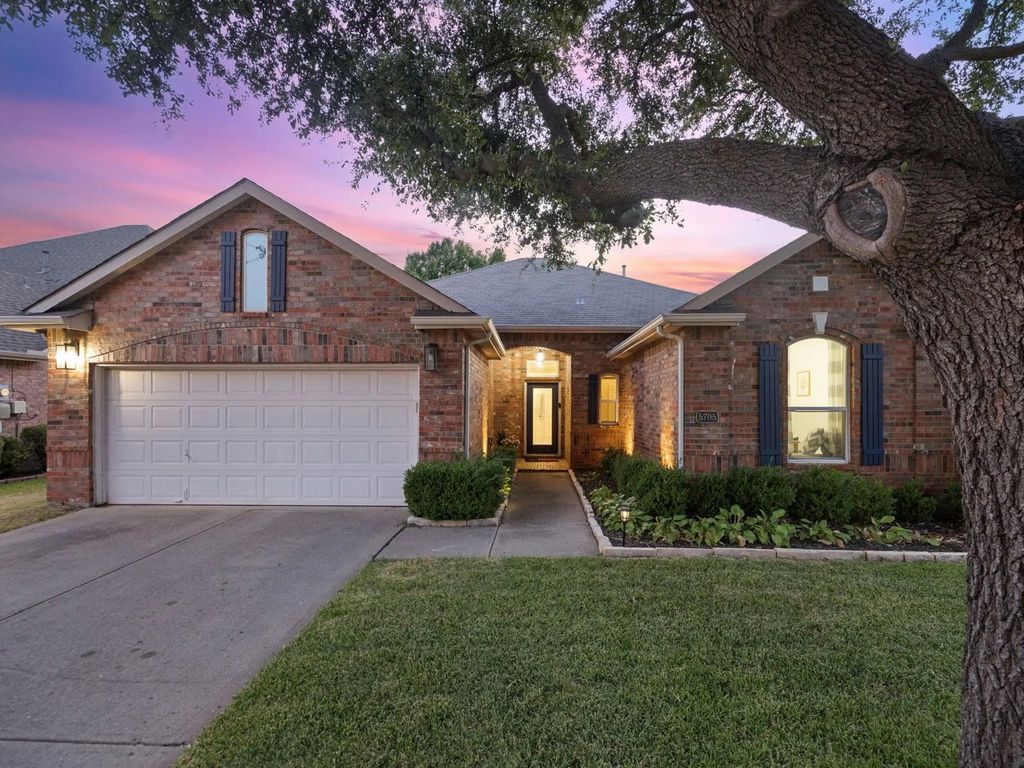 5705 Wilmington Drive, Frisco