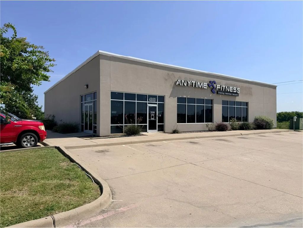 4800 Joe Ramsey Boulevard E, Greenville
