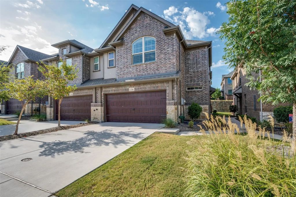 2736 Majesty Drive, Little Elm