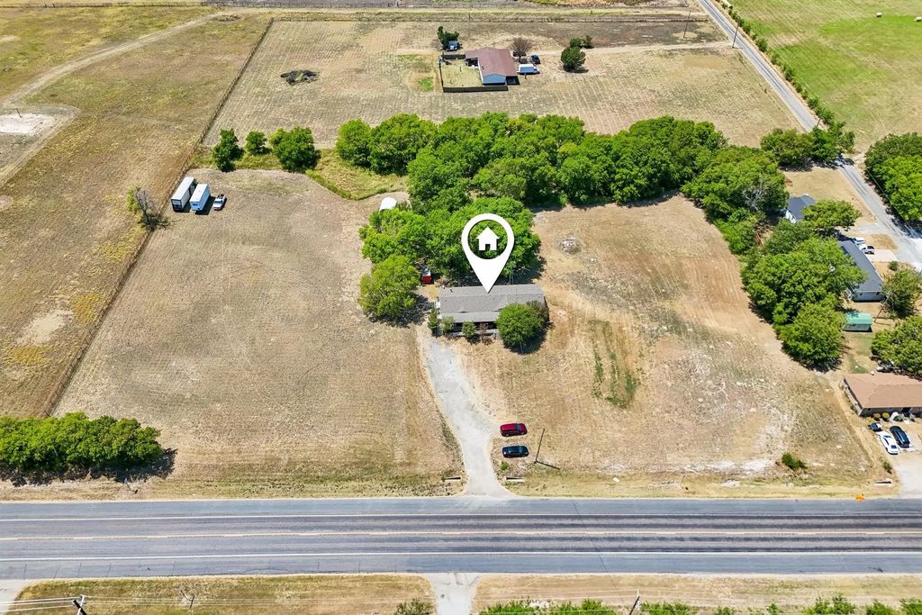 5433 State Highway 160, Whitewright