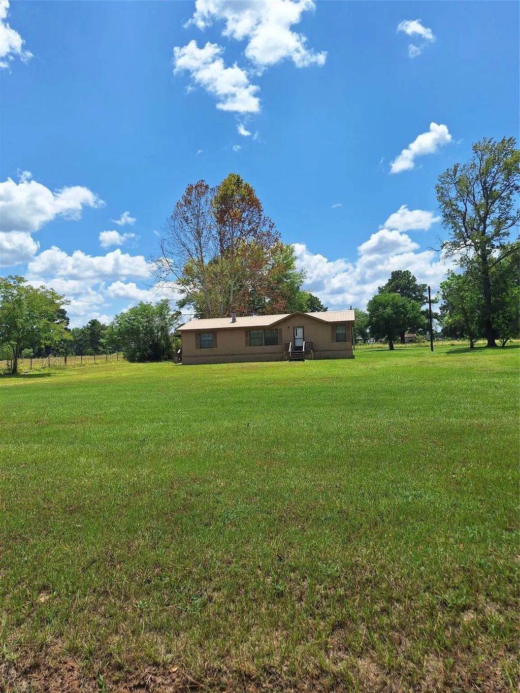 10659 Wesley Road, Vivian