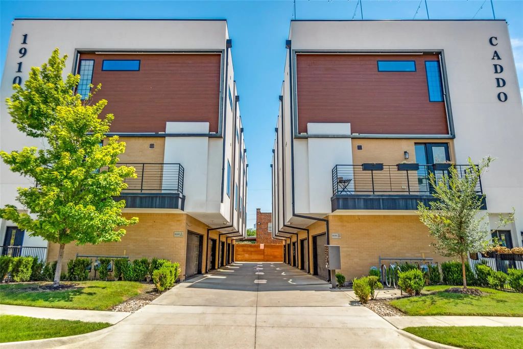 1910 Caddo Street B102, Dallas