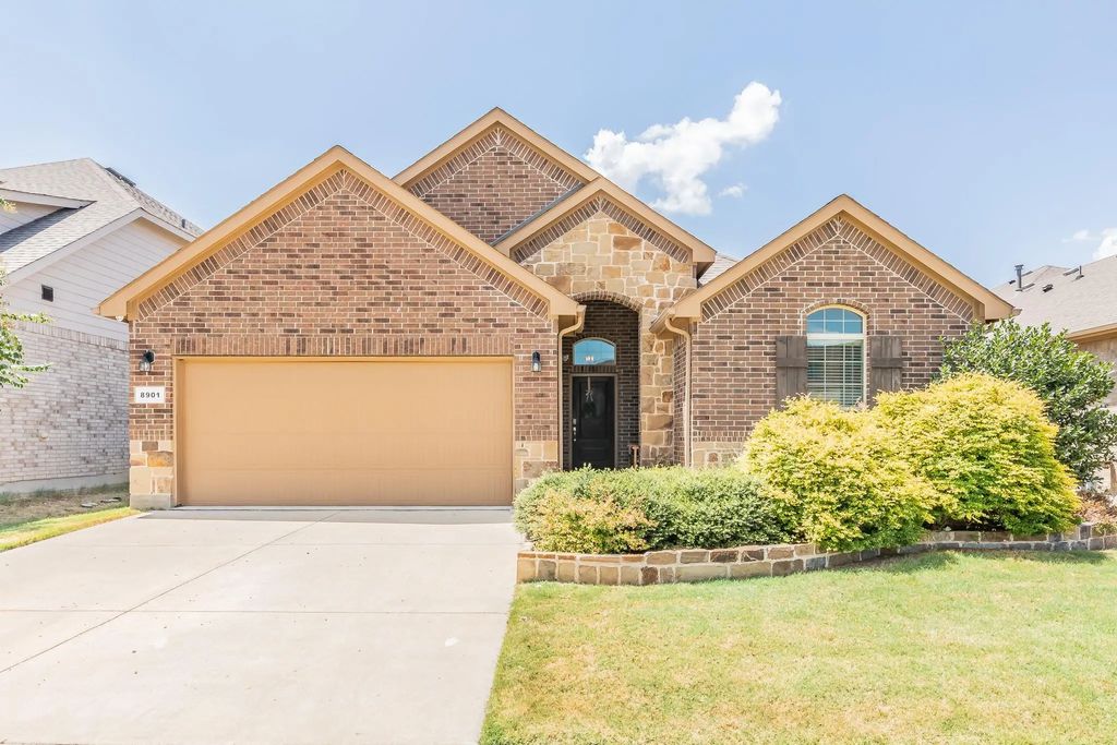 8901 Thompson Road, Argyle