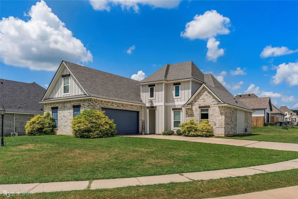 608 Lessie Drive, Stonewall