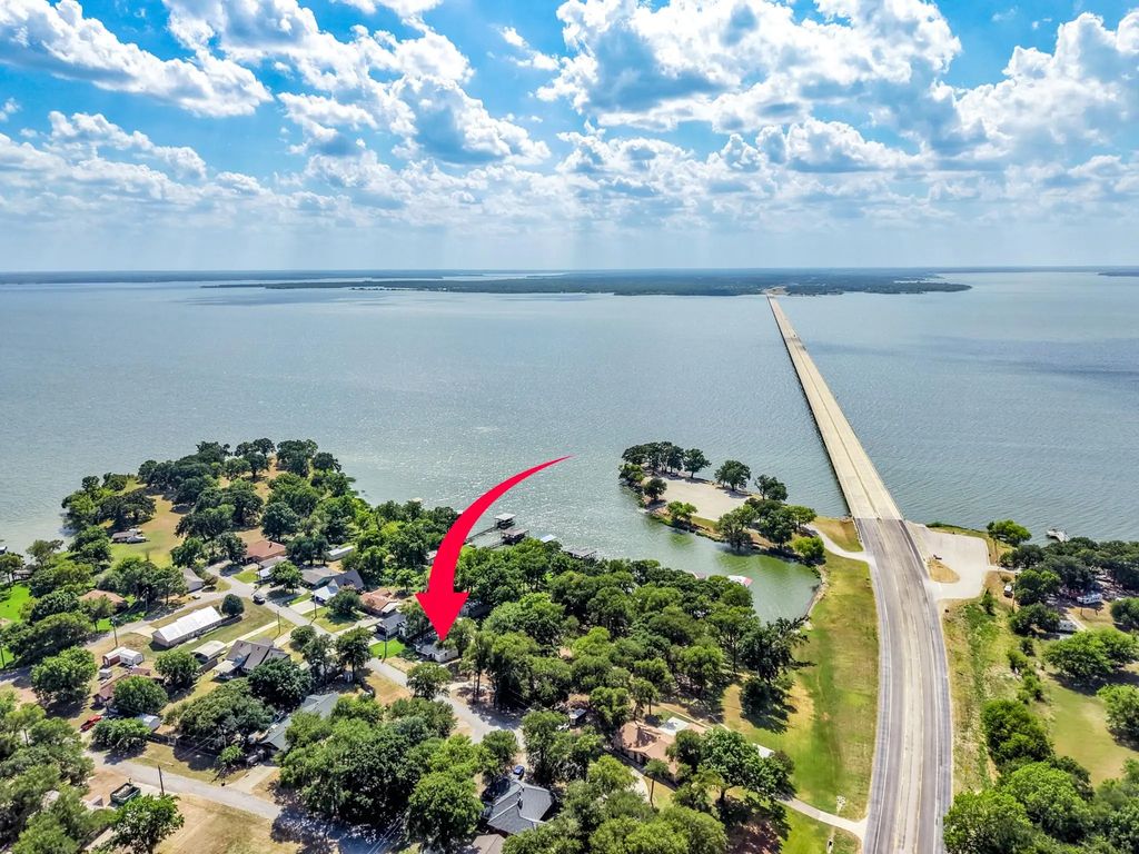180 Shoreline Road, East Tawakoni