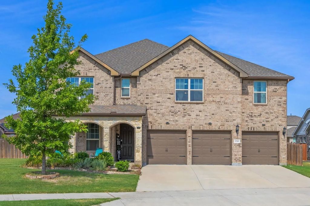 15765 Fire Ridge Drive, Fort Worth