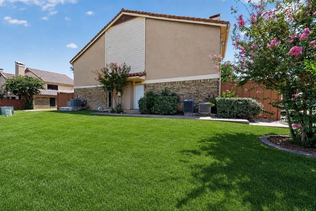 2632 Piedras, Irving