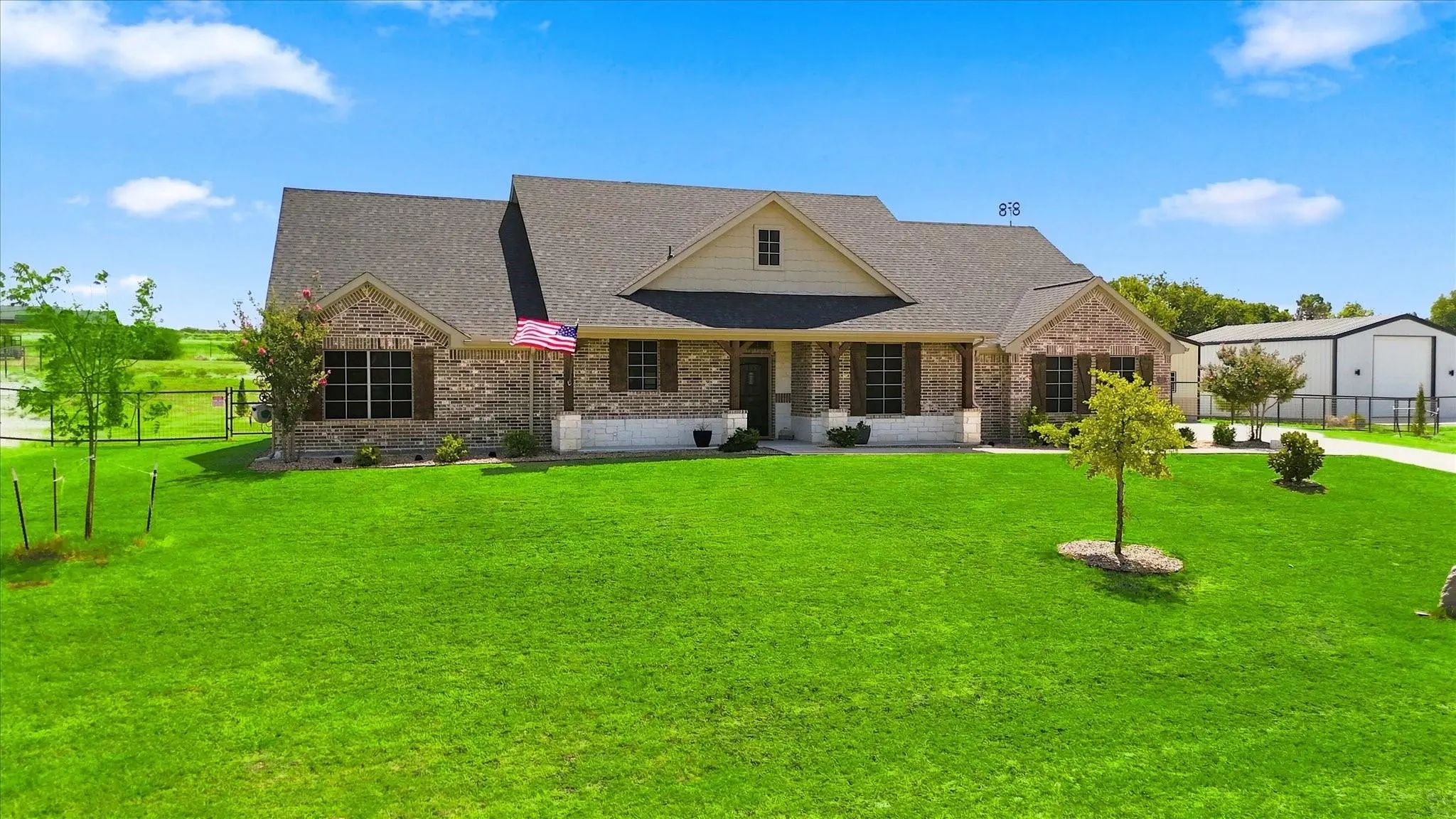 Photo of Listing #21357743