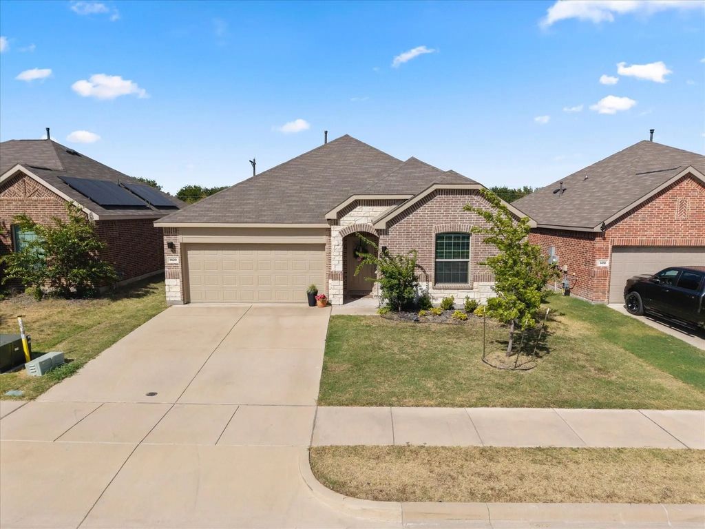 1420 Reunion Drive, Crandall