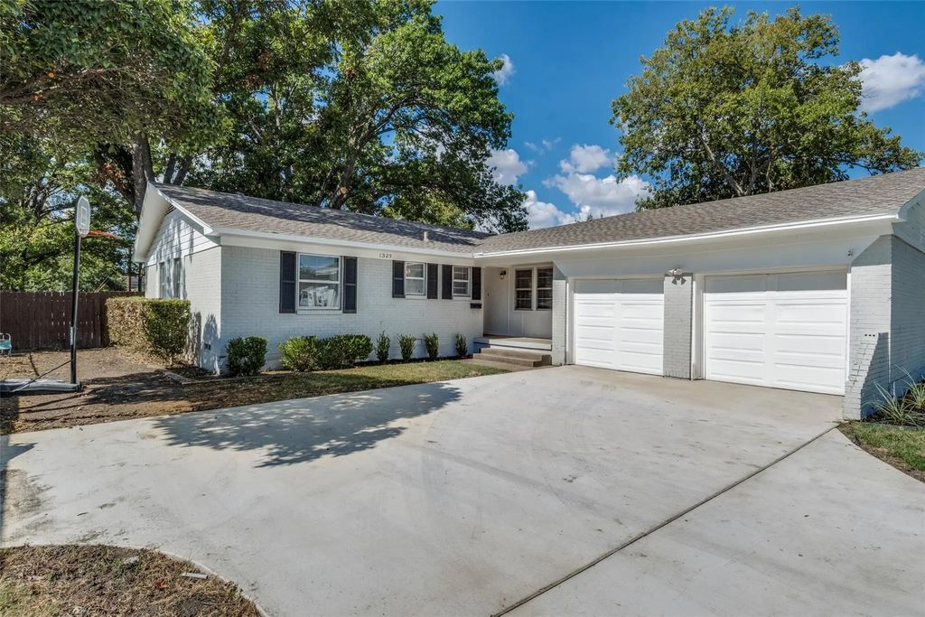 1325 Patricia Lane, Garland