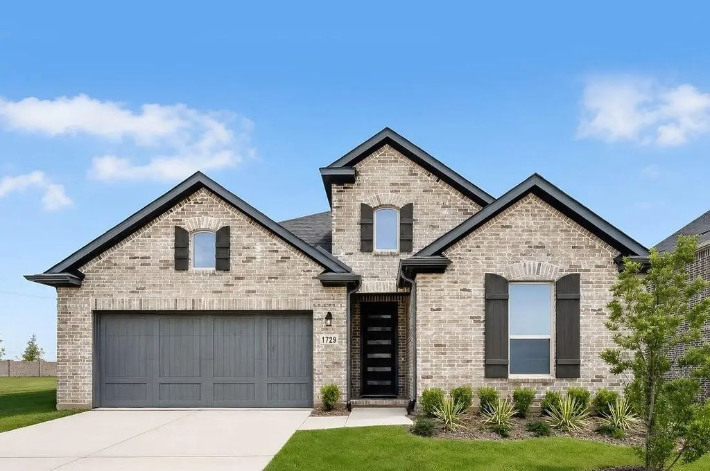 1729 Buck Trail, Celina