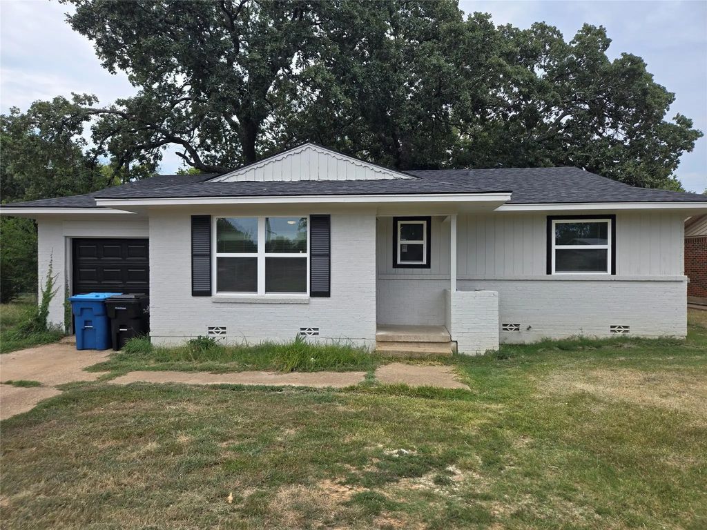 519 Forrest Lane, Denison