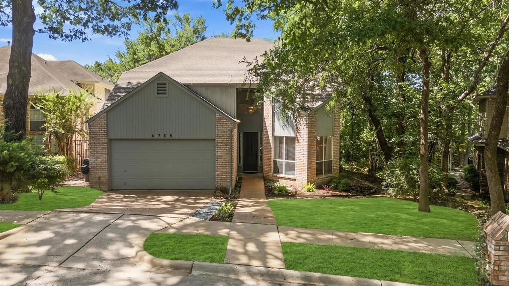 6705 Clear Springs Circle, Garland