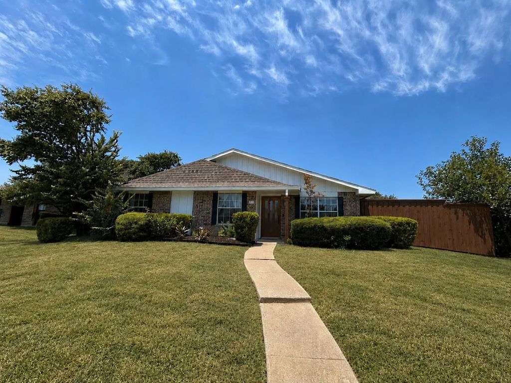 733 Middle Cove Drive, Plano