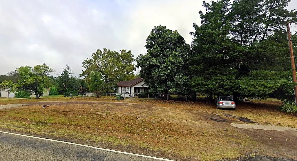 906 W Rusk Street W, Mount Enterprise