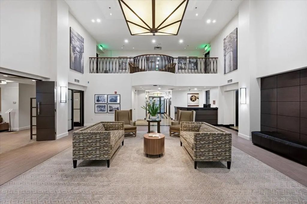 330 Las Colinas Boulevard E 460, Irving