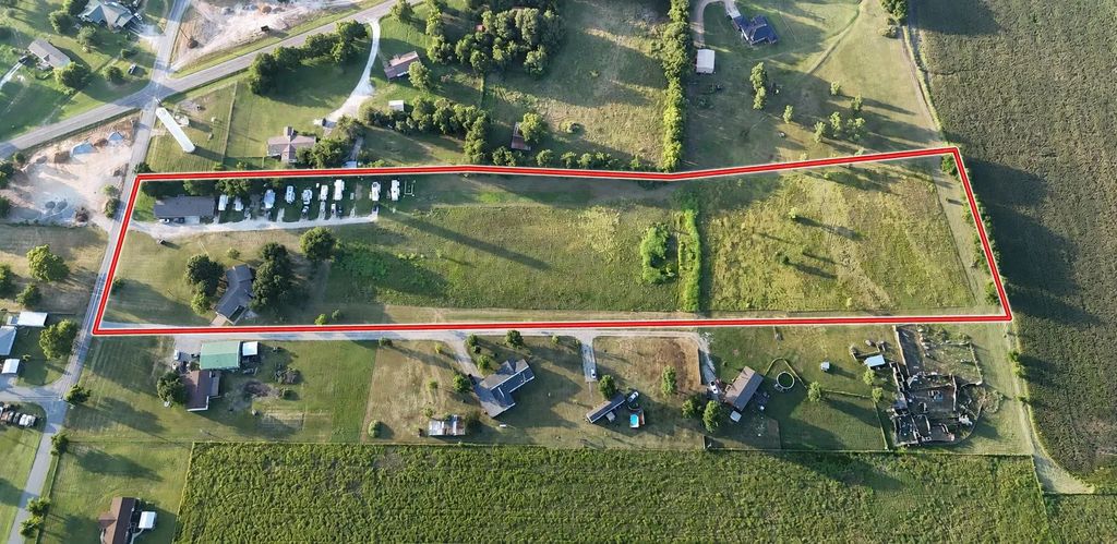 1612 White Mound Road, Sherman