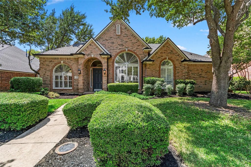 707 Twin Creeks Drive, Allen