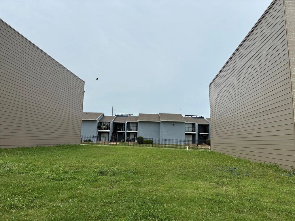 9493 Timberleaf Drive, Dallas