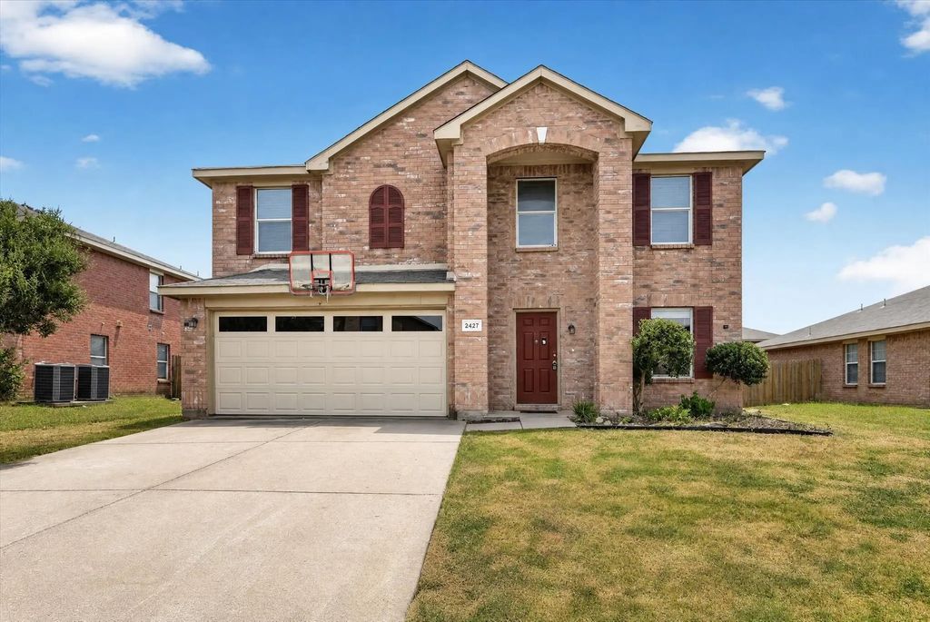 2427 Arroyo Springs Drive, Grand Prairie