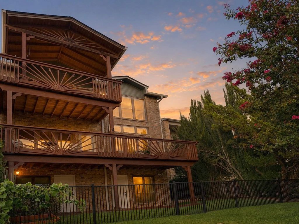 417 Columbia Drive, Rockwall