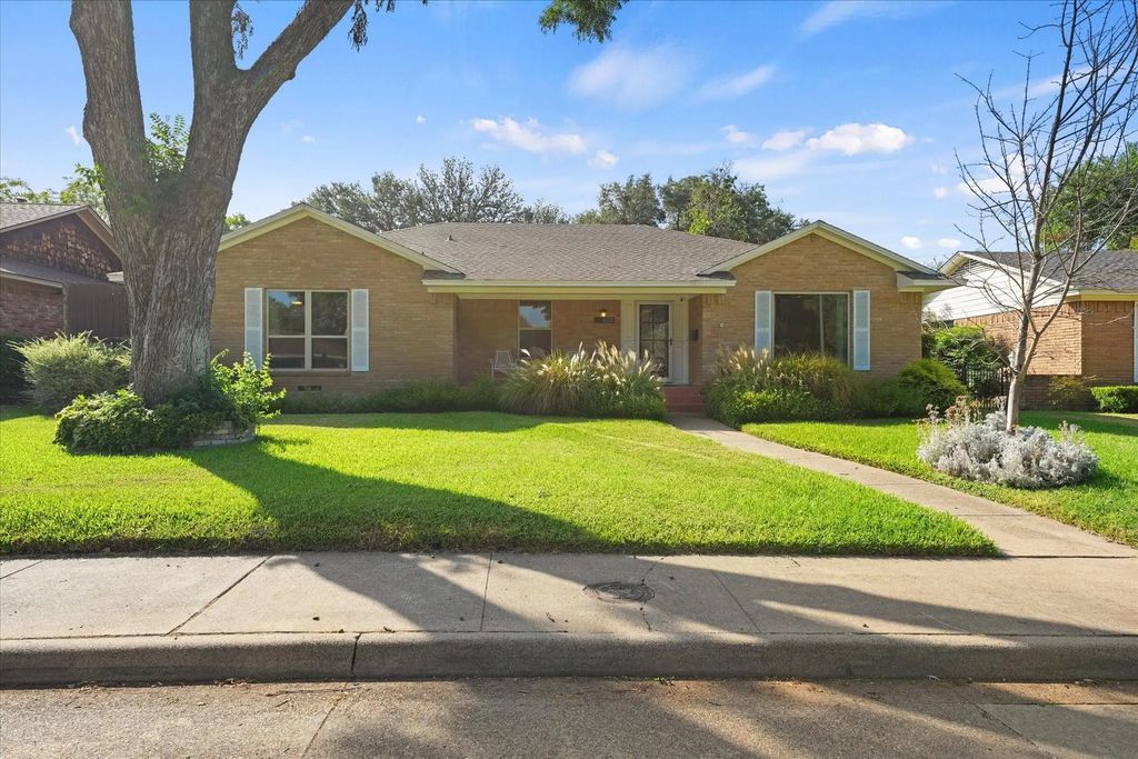 6138 N Jim Miller Road, Dallas
