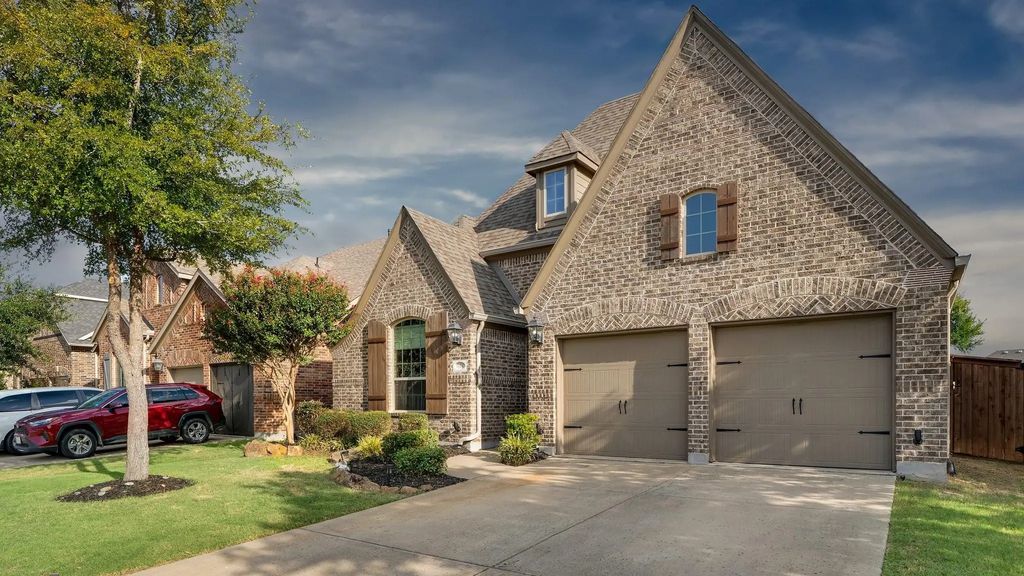 124 Village Creek Drive, McKinney