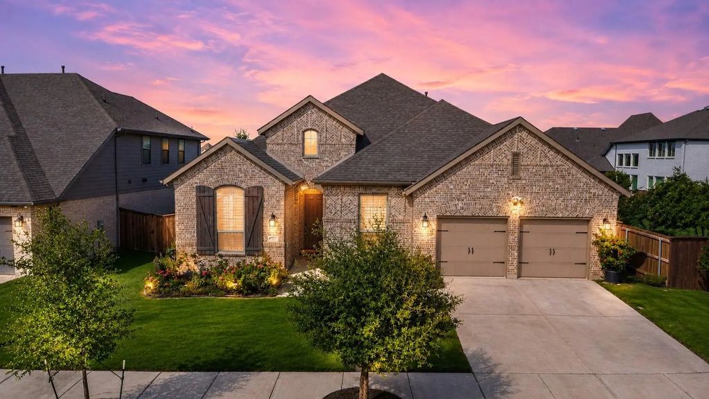 7541 Pondview Lane, Fort Worth