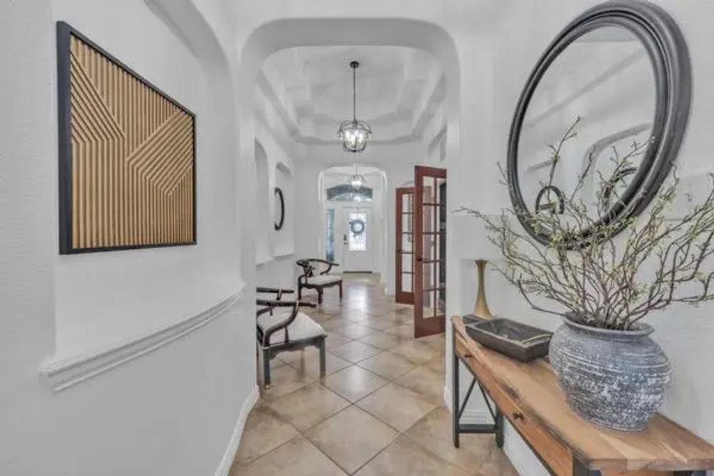 4013 Hunter Peak Road, Fort Worth